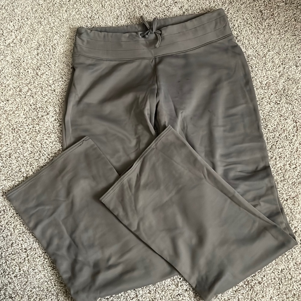 Columbia women’s pants size M